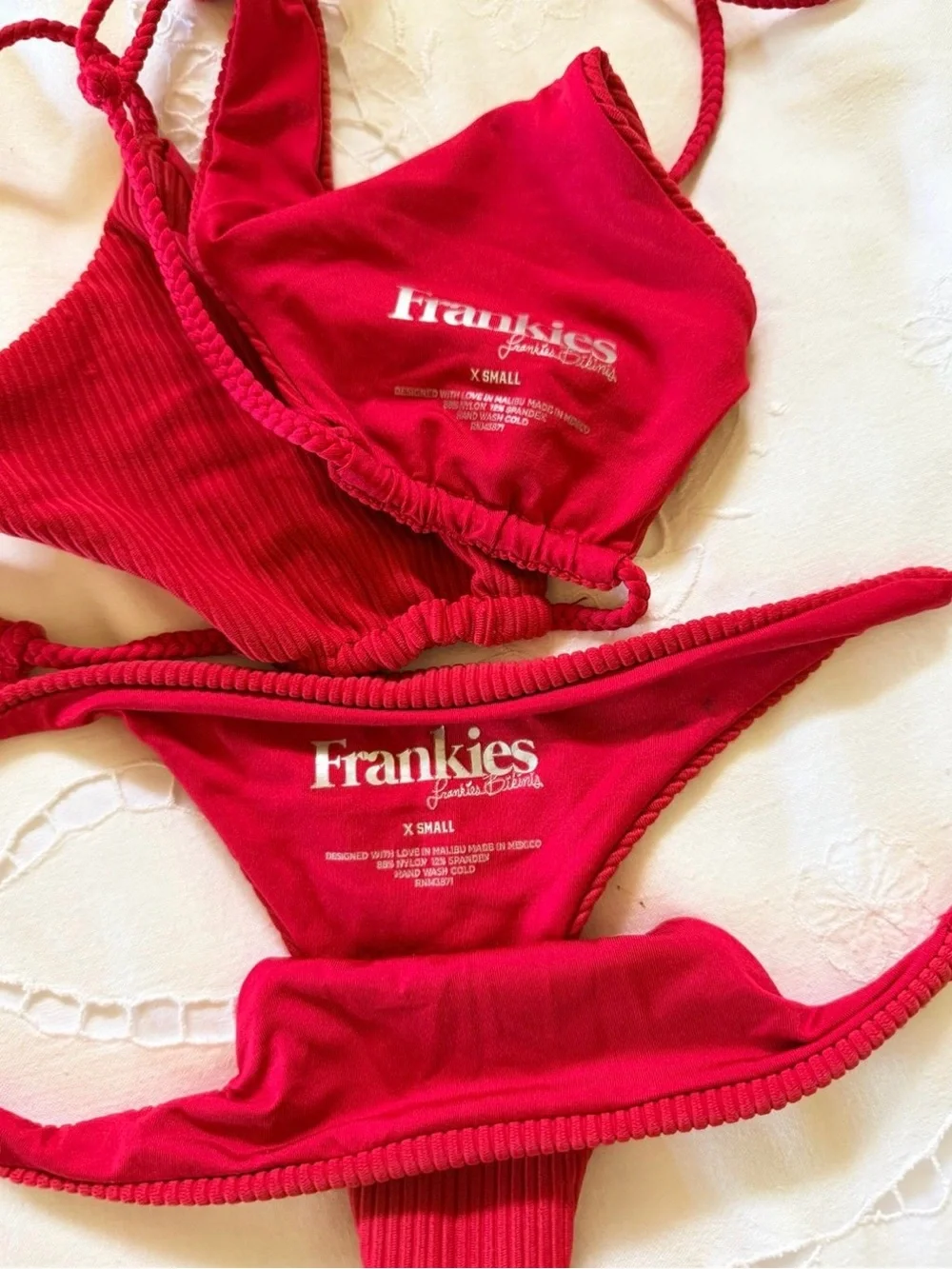 Frankies Bikinis bright red